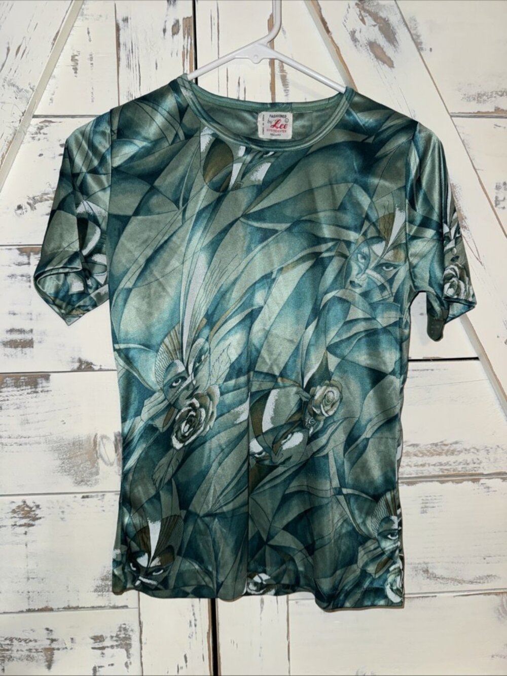 Vintage 70s Abstract Faces Geometric Art Deco Shiny Fitted Top M Art to Wear